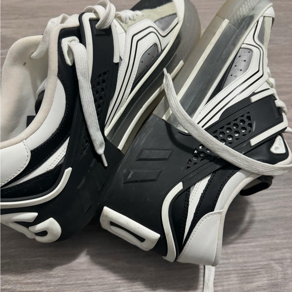 Dolce and Gabanna Men’s sneakers Size 10